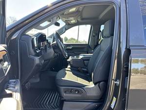 Chevrolet Silverado 1500 LT 2024 Usada en Buen Estado - Product Image 4