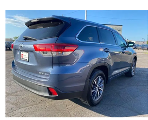 Véhicule SUV Highlander XLE d'occasion de 2018 à vendre et prêt à être expédié - Product Image 3