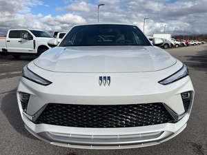 Buick Envista Avenir 2024 Usado en Excelentes Condiciones, Tracción Delantera, Sin Accidentes, Volante a la Izquierda/Derecha - Product Image 6