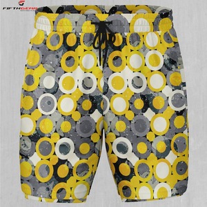 กางเกงขาสั้นชายหาดของผู้ชาย2025กางเกงว่ายน้ำระดับกลางเอวแห้งเร็วมีโลโก้ทรงหลวมป้องกันความอับอายมีเชือกผูกสำหรับวันหยุดฤดูใบไม้ผลิ - Product Image 4