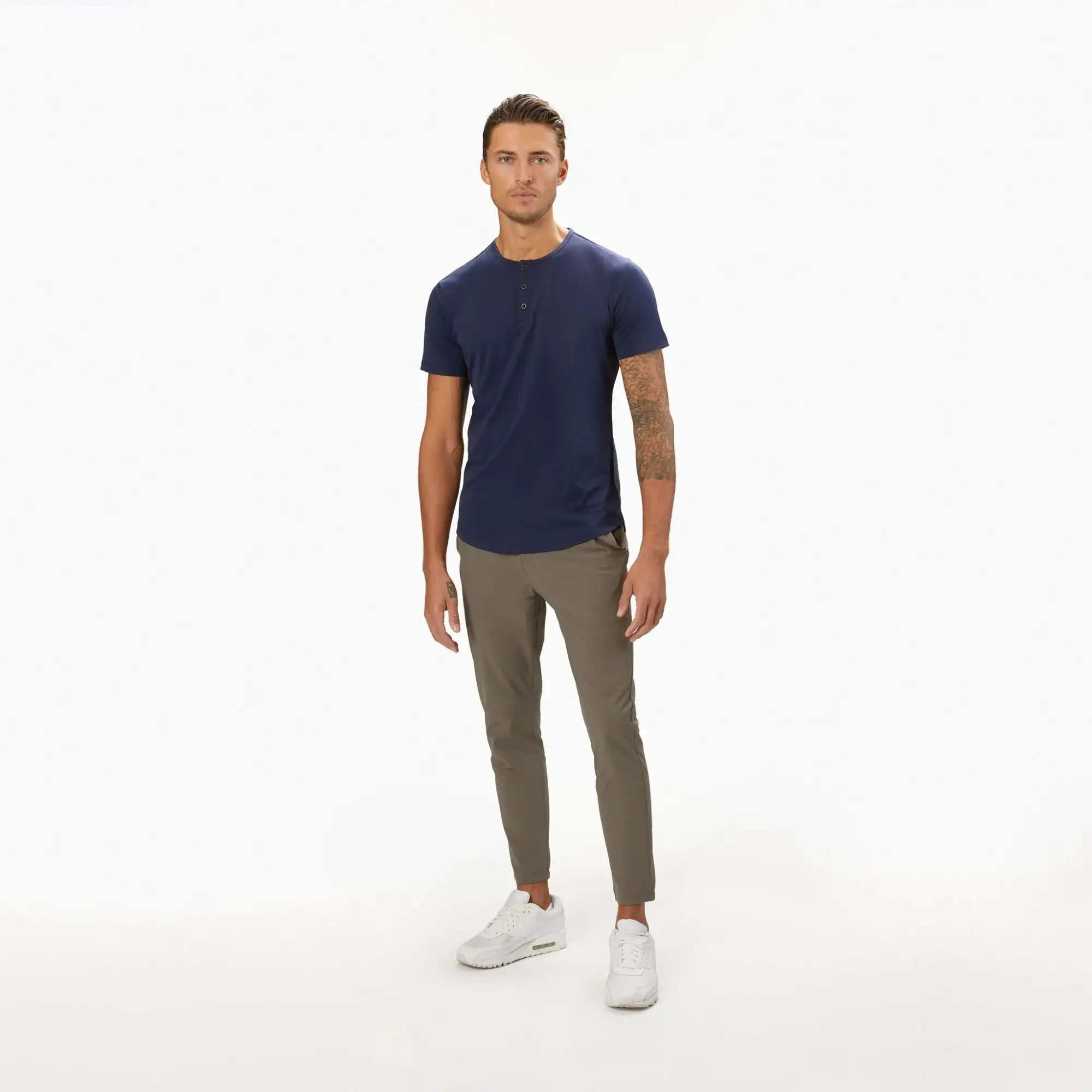 Herren Slim Fit Henley T-Shirt - 92 % Baumwolle, 8 % Elasthan, kurze Ärmel, drei Knöpfe