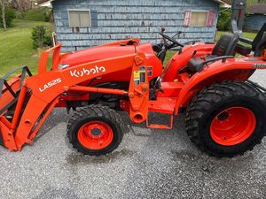 Tracteur agricole d'occasion de qualité abordable 40HP Kubota B2320 disponible à la vente - Product Image 3