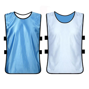 Venta al por mayor de Baberos de entrenamiento de cuello redondo para hombres, Impresión de logotipo personalizado, ligero, secado rápido, ropa de fútbol, conjuntos de corte automatizado - Product Image 4