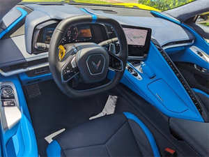 2023 C.H.E.V.R.O.L.E.T. C.o.r.v.e.t.t.e. Voiture électrique S.t.i.n.g.r.ay à propulsion arrière, boîte de vitesses automatique, sièges en cuir, caméra arrière, conduite à gauche, NEDC - Product Image 2