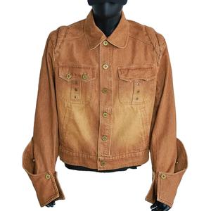 Veste courte en jean marron de haute qualité avec broderie et boutons - Product Image 1