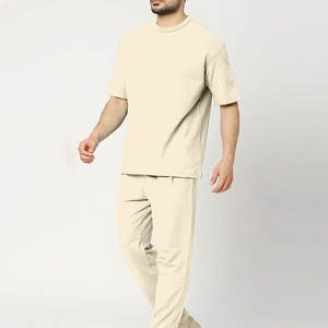 Summer Wear Best Fabric Low quantité minimale de commande Men T Shirt And Trouser Set New Half Sleeve Outwear Fashion Trendy Look T Shirt And Trouser Set - Product Image 3