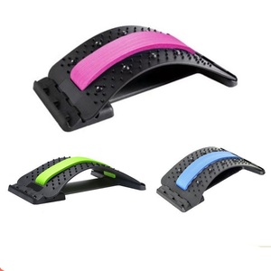 Correcteur de posture et étireur dorsal réglable à 3 niveaux avec massage, soutien lombaire ergonomique pour le haut et le bas du dos, utilisation au bureau, en voiture et à la maison - Product Image 1