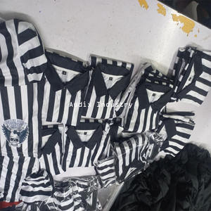 Camiseta de árbitro de rayas blancas y negras con logotipo personalizado, camiseta de fútbol, camiseta de media manga con cremallera 3/4, ropa de fútbol, uniformes de árbitro - Product Image 1