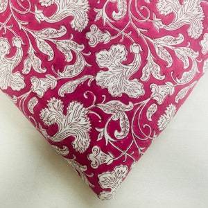 Pruce profundo indio y blanco indio Floral impreso a mano tela de algodón por el patio ropa de mujer cortinas almohadas cojín - Product Image 4