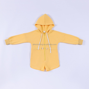 Ensemble deux pièces à capuche pour grandes filles, haut à manches longues, short à taille élastiquée, haute extensibilité, style streetwear tendance, logo personnalisé - Product Image 2