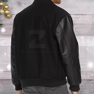 เสื้อแจ็คเก็ตเลตเตอร์แมนผ้าแคนวาสหนังสำหรับผู้ชาย ผลิตในปากีสถาน เป็นมิตรกับสิ่งแวดล้อม ระบายอากาศได้ดี เหมาะสำหรับฤดูหนาว มีโลโก้ด้านหน้า - Product Image 6