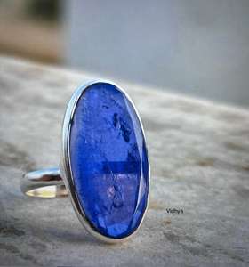 Anillo hecho a mano de tanzanita de Plata de Ley 925 hermoso anillo de mujer. - Product Image 2