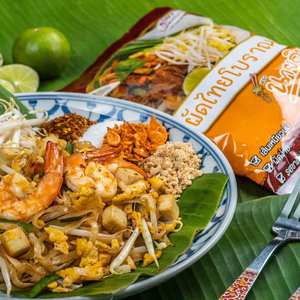 Zuppa non piccante al gusto di maiale tagliatelle istantanee tailandesi 60g. La migliore vendita