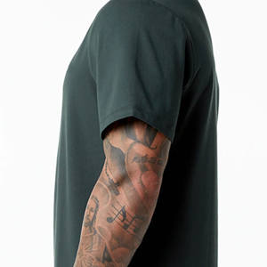 2023 nouveau Style personnalisé hommes t-shirt à manches courtes Style Hip Hop 100% coton teint uni avec sérigraphie coupe surdimensionnée - Product Image 4