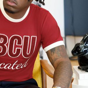 HBCU educado granate neutral chenilla bordado camiseta algodón hombres camiseta personalizada Universidad ropa fabricante suministro a granel - Product Image 4