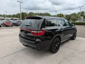 Dodge Durango GT Premium RWD 2023, conduite à gauche, sièges en cuir, pneus R19 - Product Image 3