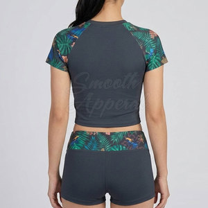Ensemble short et haut court de sport pour femme, respirant, léger, séchage rapide, coupe confortable, idéal pour le yoga et la course à pied - Product Image 4