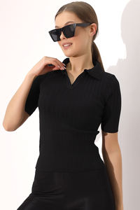 Blusa de punto con cuello Polo para mujer, camiseta de manga corta elástica elegante y cómoda de verano transpirable, servicio OEM personalizado - Product Image 4