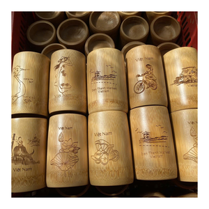 Taza de bambú moldeada y terminada por trabajadores vietnamitas Taza de bambú para cafés, restaurantes o proyectos de bebidas personales en todo el mundo - Product Image 3