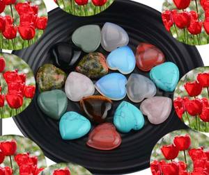 Cabujón suelto suave de aspecto moderno, labios de cuarzo rosa, piedra preciosa tallada para artículo decorativo, decoración del hogar y fabricación de joyas - Product Image 4