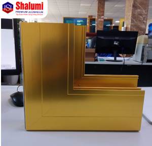 Shalumi Système de fenêtre en aluminium anodisé doré - Product Image 1