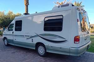 VOLKSWAGEN EUROVAN WINNEBAGO RIALTA 2002 D'OCCASION CÔTÉ GAUCHE/CÔTÉ DROIT - Product Image 3