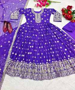 สวยมากและดีไซเนอร์ปาร์ตี้สวมเสื้อเย็บปักถักร้อยสุภาพสตรีอินเดียผู้หญิงเย็บสําเร็จรูปราคาต่ําขายส่งซูราษี - Product Image 4