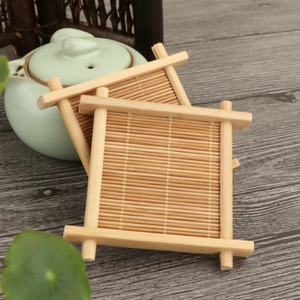 Salvamanteles Cuadrado de Mimbre para Té y Café, Aislante del Calor, Hecho en Vietnam - Product Image 1