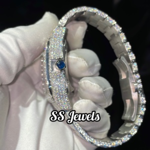 Montre de luxe VVS Moissanite à cadran rouge Iced Out Bling Custom Mens Jewelry Viral Hip Hop Style Bustdown Hip-hop Watches - Product Image 4