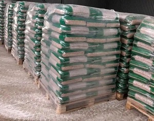 Briquettes de granulés de bois de pin de qualité supérieure, 100% fibres de bois, teneur en cendres 0,5%, calories 4600J, densité 600-800kg/m³, fournies à prix avantageux - Product Image 2