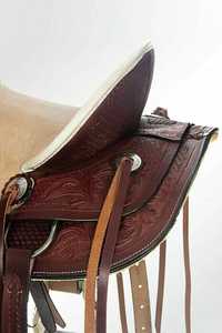 Sillín de carreras de barril occidental con logotipo personalizado de calidad superior, diseño de cuero sintético duradero, entretenimiento deportivo para montar a caballo - Product Image 5