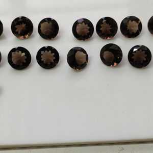 ควอตซ์สโมคกี้ธรรมชาติ 13 มม. ทรงกลมเจียระไนแบบบริลเลียนท์ คุณภาพดีที่สุด พลอยเม็ดเดี่ยวสำหรับทำเครื่องประดับ - Product Image 3