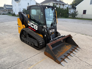 Chargeuse compacte sur chenilles diesel JCB 215T professionnelle, jaune, à vendre - Product Image 5