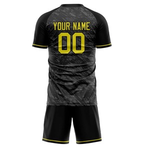 Venta al por mayor de uniformes de fútbol para hombres personalizado impreso nombre y número del equipo Popular sublimación Jersey conjunto corto - Product Image 2