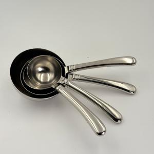 Juego de 4 Tazas Medidoras de Acero Inoxidable con Mango Largo, Utensilios de Cocina para Tostar Café, Juego de Tazas y Cucharas Medidoras con Pulido Espejo - Product Image 4