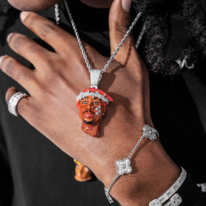 Colgante Personalizado para Hombre, Estilo Urbano Hip Hop, Chapado en Oro, con Incrustaciones de Circonitas Cúbicas - Product Image 4