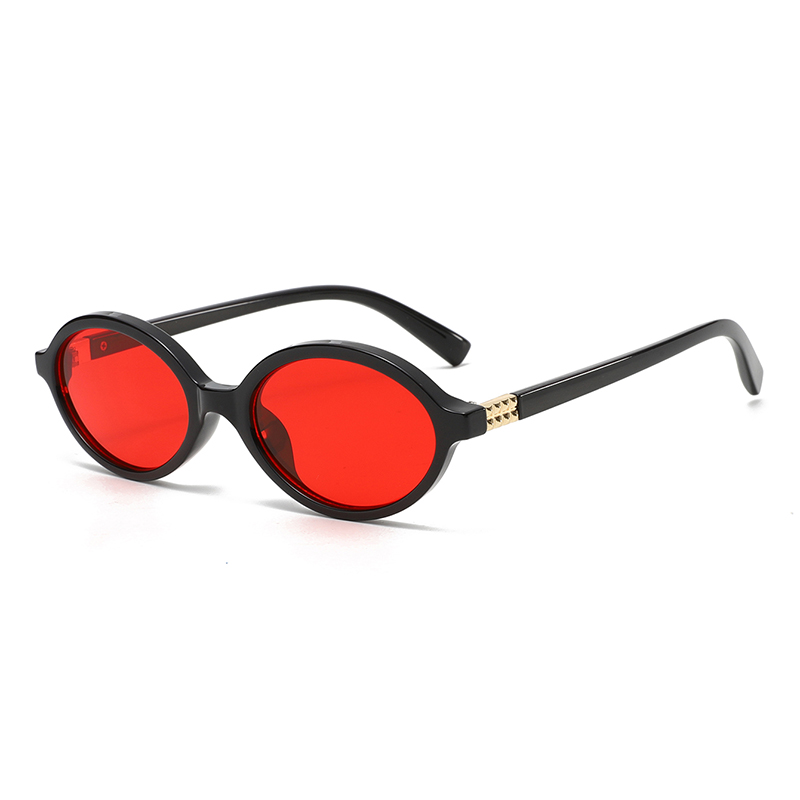 C3: Black/ Red