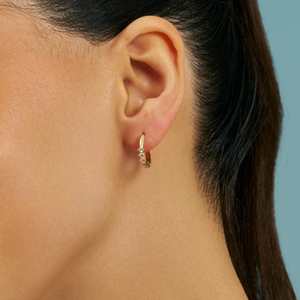 Pendientes Colgantes de Aro de Plata 92.5 con Baño de Oro, Diseño Geométrico, Diamante y Perla como Piedras Principales, para Bodas y Fiestas - Product Image 2