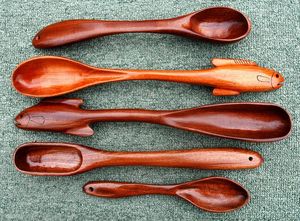 เครื่องใช้เครื่องใช้ในครัวทำจากไม้สักธรรมชาติหรืออะคาเซียพร้อมที่วางช้อนไม้และที่วางช้อน - Product Image 3