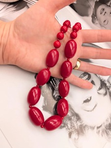 Collar de Cuentas de Resina de Alta Calidad para Regalos de Cumpleaños o Aniversario y Más Disponible a Precio de Exportación - Product Image 2