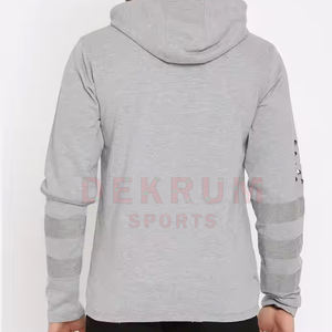 เสื้อฮู้ดดี้ผู้ชายสไตล์เท่ห์ ปี 2026  แบบทำสีพื้น พิมพ์โลโก้ได้  ดีไซน์ใหม่  แบบทำสีพื้น - Product Image 3