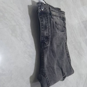 กางเกงยีนส์ขายาวสำหรับผู้ชายทรงสกินนี่มีสไตล์ออกแบบได้ตามต้องการ - Product Image 5