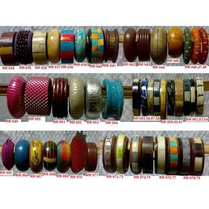 Bracelets pour femmes en ivoire et résine de style religieux personnalisables, provenant de l'Uttar Pradesh, pour les occasions de mariage, OEM/ODM disponible - Product Image 6