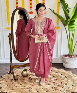 Vêtements de soirée Robes en gros Vêtements pour femmes Tops Acheter en gros Ensemble indien pakistanais de fournisseur de mode Haut Bas Dupatta - Product Image 2