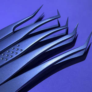 แหนบต่อขนตาสแตนเลสแบบมืออาชีพ ปลายโค้ง สำหรับต่อขนตาแบบวอลุ่ม แยกขนตา ใช้ในร้านเสริมสวย - Product Image 6