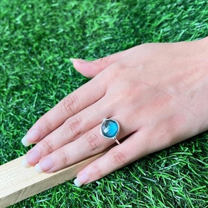 แหวนหินบุษราคัมสีฟ้า925เครื่องประดับเงินสเตอร์ลิงทำด้วยมือสไตล์โบฮีเมียนของขวัญฤดูร้อนสำหรับผู้หญิงแหวนพลอยที่สง่างาม - Product Image 1