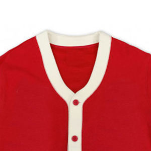 Cárdigan Personalizado de Invierno con Cuello en V, Manga Larga, Color Blanco y Rojo, para Hermandades Universitarias y Fraternidades, Antiarrugas y Grueso - Product Image 4