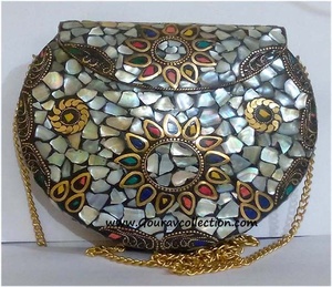 งานโมเสคถุงโลหะสำหรับผู้หญิง Partywear ใช้ GC-BG-481ที่มีอยู่ในราคาที่ดีที่สุดจากอินเดียผู้ส่งออก - Product Image 1