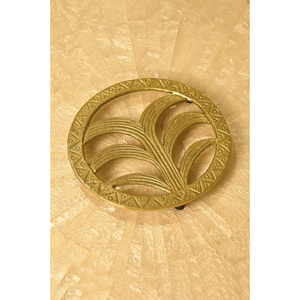 ขาตั้งกาน้ำชาโลหะหล่อแบบทันสมัยขาตั้งสามขาที่ใส่หม้อร้อนกันลื่นสำหรับตกแต่งห้องครัวโต๊ะทนความร้อนสำหรับวางกระถาง - Product Image 4