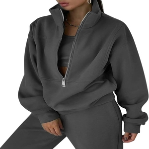 EN STOCK STYLE UNI 220GSM FEMMES 2 PIÈCES TENUE SWEATSUIT POLYESTER HOODIE SWEATSHIRT ET JOGGER PANTALONS DE SURVÊTEMENT ENSEMBLES 2024 - Product Image 4